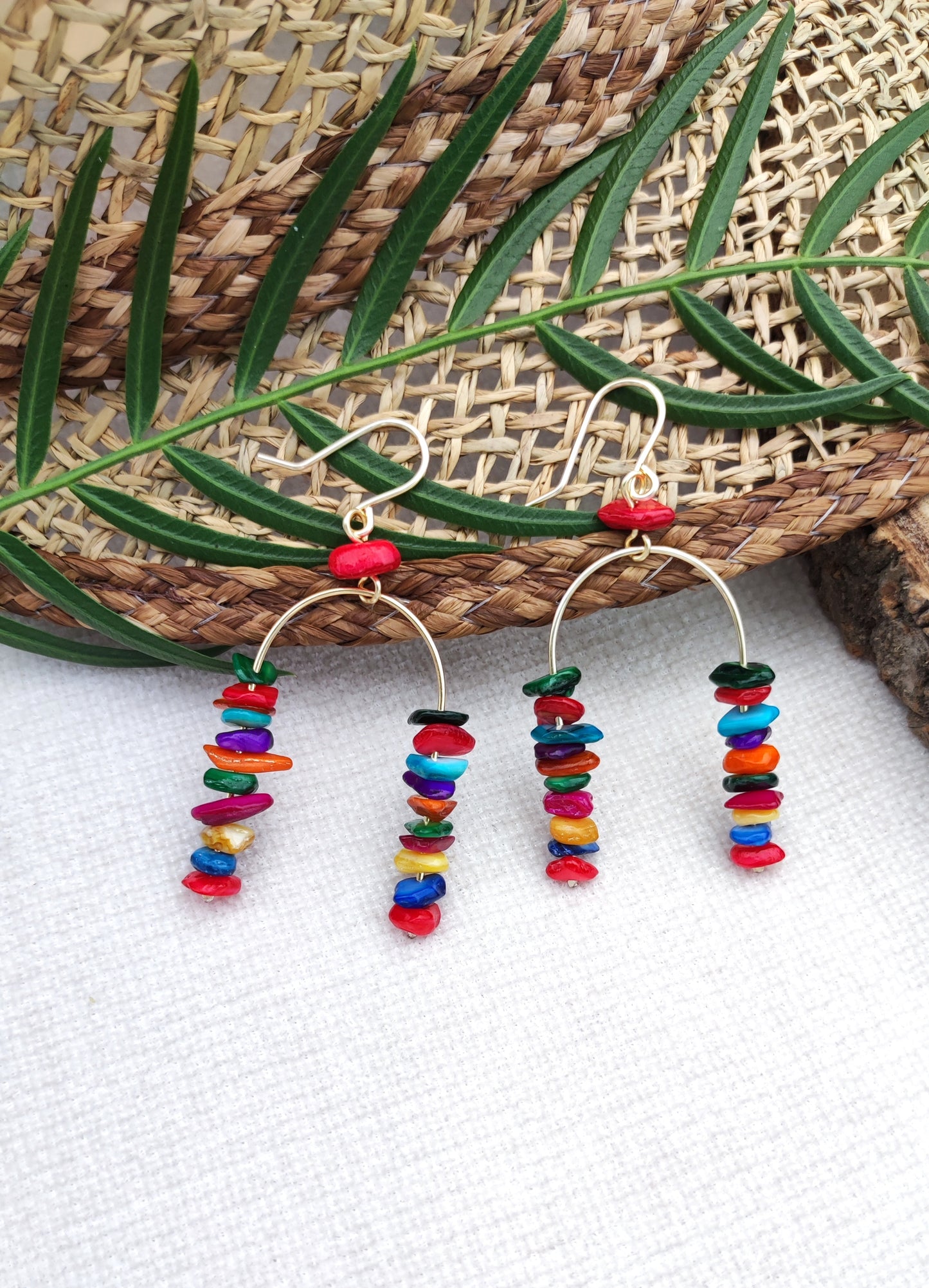 Pendientes Bohemios con Piedras de Colores